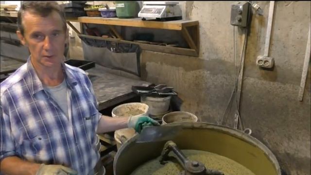 Часть 6, заливка доски.Технология производства тротуарной плитки, брусчатки метод вибролитья. смотреть онлайн