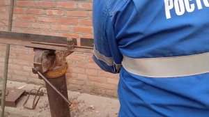 Как согнуть арматуру диаметром до 12мм для фундамента и бетонных полов-ЛЕГКО