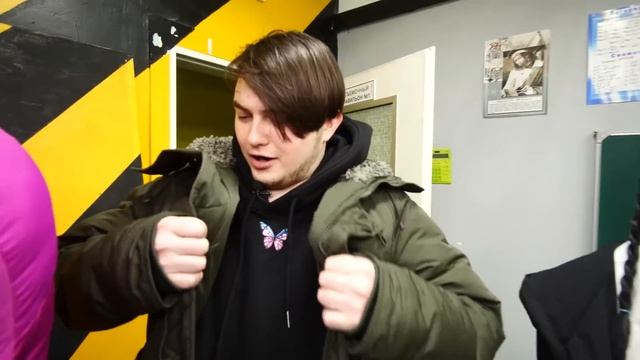 Если вы когда-нибудь увидите Уэнсдей и семейку Аддамс, отворачивайтесь и БЫСТРО БЕГИТЕ! смотреть онлайн