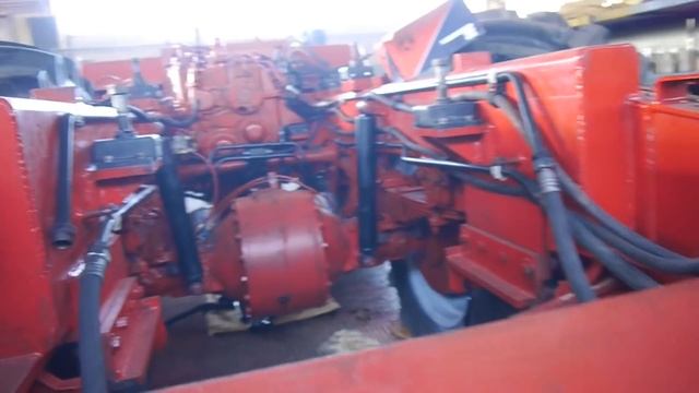 Обзор сборки тракторов Кировец К-744Р2 и К-744Р3. Капиталим 2 красных трактора. смотреть онлайн