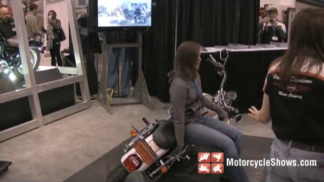 How to Lift a Motorcycle That's Been Dropped смотреть онлайн