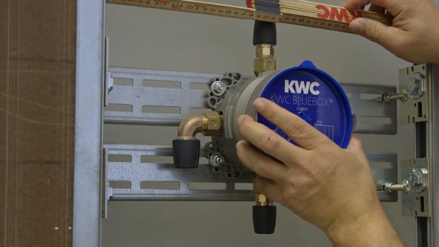 KWC BLUEBOX Installation 1/2