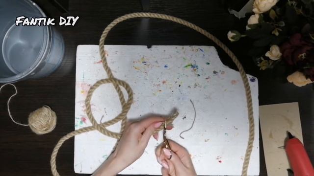 Кашпо из джутового каната. #кашпоизджута #джутовыйканат #джут #кашпосвоимируками #украшениедлядома смотреть онлайн