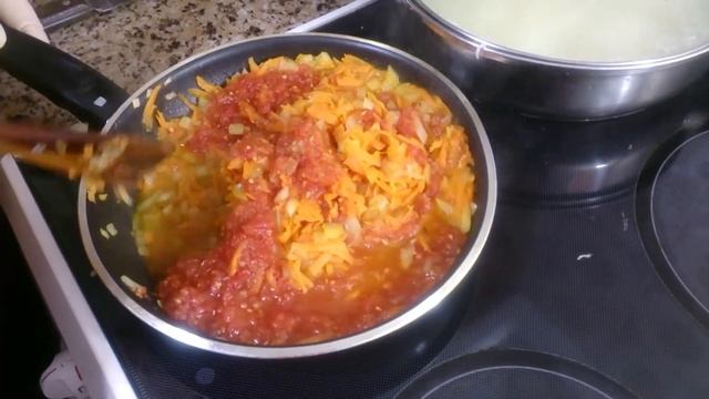 Тушеная капуста . Очень вкусно ! Быстро , просто , бюджетно ! (Постное блюдо ) смотреть онлайн