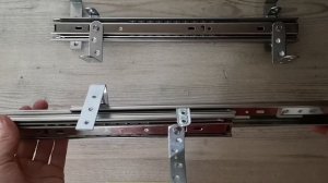 Выдвижной стол складывающийся со встроенным ящиком