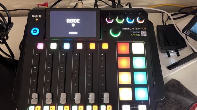 Rodecaster Pro II Bug - Date⧸Time Home ScreenRodecaster Pro II Bug - Date/Time Home Screen смотреть онлайн