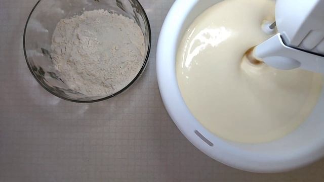 Бисквит, нежный, воздушный. Простой рецепт. Biscuit, tender, airy. Simple recipe. смотреть онлайн