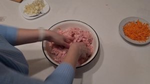 Фаршированные перцы в томатном соке в мультиварке