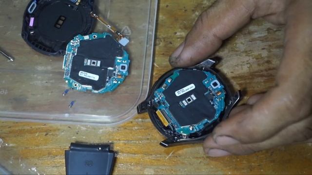 samsung gear s3 frontier sensors not working смотреть онлайн