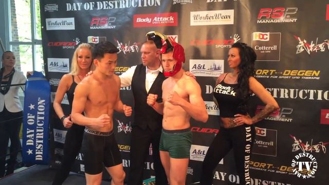 Yi Long vs The Pitbull - Official weigh in for Day of Destruction 10 смотреть онлайн
