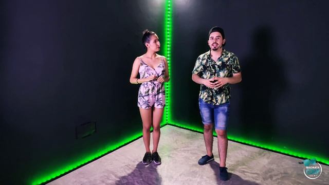 Body Roll En BACHATA / Bachata Sensual / Movimiento Corporal