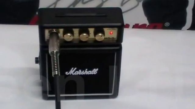 MINI AMPLIFICADOR PARA GUITARRA MARSHALL MS2 / QUEEN INSTRUMENTOS MUSICALES смотреть онлайн