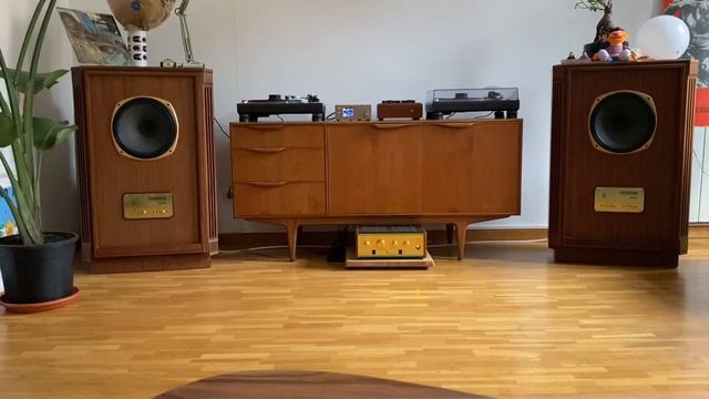 Leben cs300xs + Gold Note PH-10 + Tannoy Edinburgh + Technics 1210 MkII + Jelco Tk850S + Hana ML смотреть онлайн