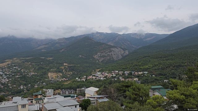 Видовая площадка в Массандре смотреть онлайн
