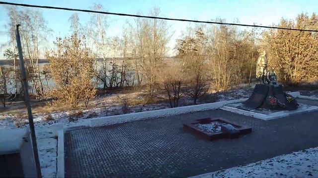 04.12.2022. Россия. Воронеж. Виды на реку Воронеж с Отроженского железнодорожного моста смотреть онлайн