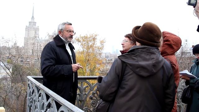 Выход в город. Первая Московская обсерватория смотреть онлайн