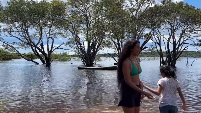 TOMANDO BANHO DE RIO E RESPONDENDO PERGUNTAS DE VOCÊS смотреть онлайн