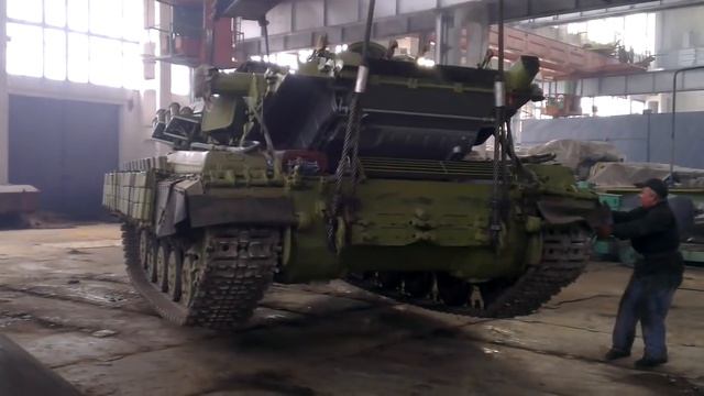 Ремонт та обслуговування танку НАЦІОНАЛЬНОЇ ГВАРДІЇ. УКРІНФОРМ ТВ смотреть онлайн