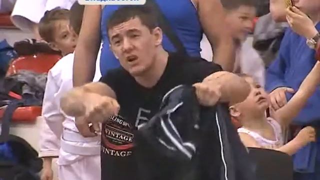 Во Владивостоке прошел межрегиональный турнир по дзюдо смотреть онлайн