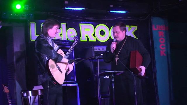 о. Всеволод Чаплин поздравляет Станислава Бартенева смотреть онлайн