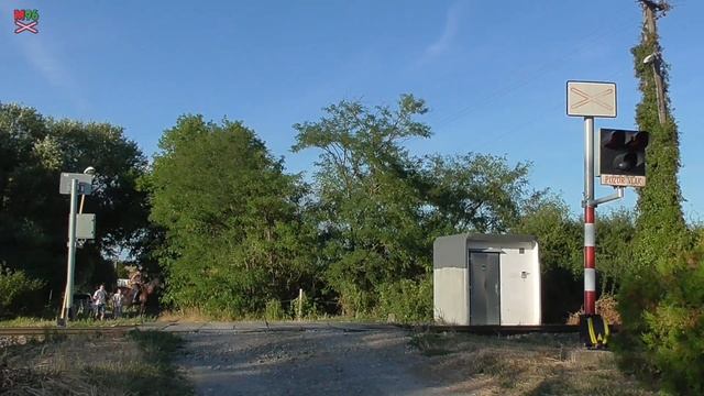 Železničné priecestie Lučenec/Holiša (SK) - 18.7.2022 / Železniční přejezd / Railroad crossing смотреть онлайн