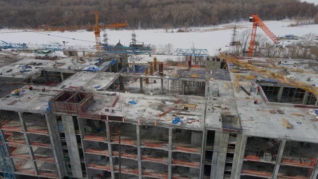 Подняли четвертый этаж торгово-развлекательного центра в Самаре смотреть онлайн