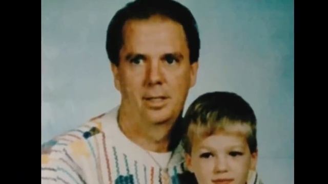 Да, это произошло в реальной жизни. Звонки в 911, записи с патрульной машины полиции. смотреть онлайн