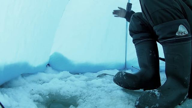 Рыбалка в глухозимье на лесном пруду 30.01.2021. Winter fishing on a forest pond. смотреть онлайн
