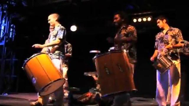 Tonhao's Show do Pandeiro - Tambourine Showman смотреть онлайн