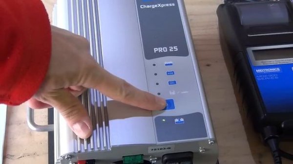 Midtronics car battery charger and testing tool - ChargeXpress PRO 25, MDX-P300