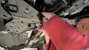 GEELY MONJARO Установка Защиты картера и КПП от Компании ПАТРИОТ