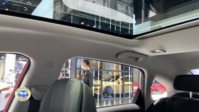 2022 XPeng P5 EV Walkaround Walkaround—2021 Chengdu Motor Show—2022款小鹏P5，外观与内饰实拍 смотреть онлайн