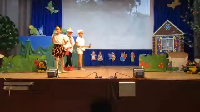 Театральный кружок "Мельпомена" сценка "Мы за солнышком идём" смотреть онлайн