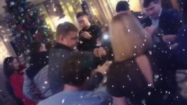 Снять коттедж на Новый год | Новый год в коттеджах у воды | Клуб Ихтиолог смотреть онлайн