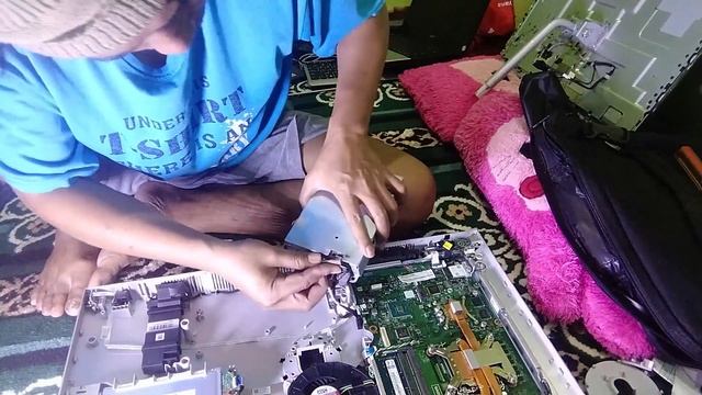 Cara bongkar pc all in one lenovo, lenovo aio 520 смотреть онлайн