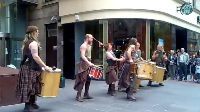 The Gael By Clanadonia - Scottish Drummers & Bagpipers In Glasgow