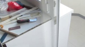 Установка балконной защелки и зацепа