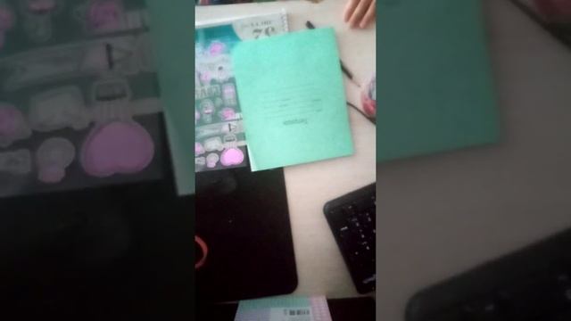 Клеем наклейки 1 часть смотреть онлайн