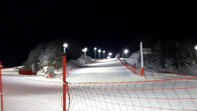 ХОЛОДНО?Каменск-Уральский?БОГАТЫРЕК Горнолыжный курорт✨На горках в центре города? смотреть онлайн