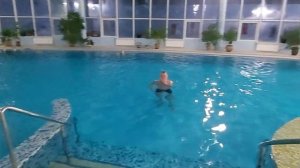 Санаторий "Спутник ".Бассейн. Отвечаю на  вопросы.