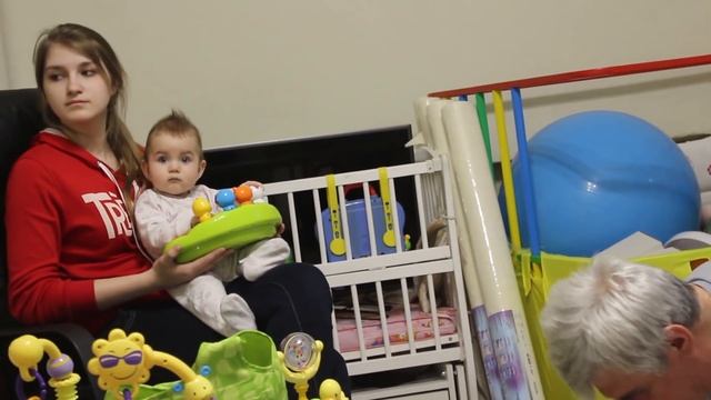 VLOG У Алисы появились нижние зубы. Снова помогли деткам смотреть онлайн