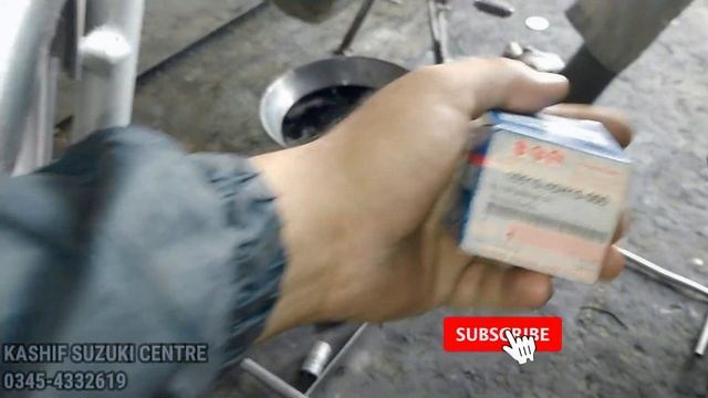 SUZUKI GD 110s ENGINE OIL AND OIL FILTER CHANGE VERY EASY AT HOME@kashifsuzukicentre смотреть онлайн