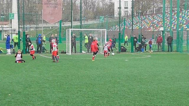 Родник-Северо-Запад(Москва).Чемп.федерации футб.Москвы.1 тайм.26.10.2019г. смотреть онлайн