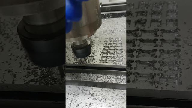 Оснастка для производства контроллеров TLDAIC смотреть онлайн