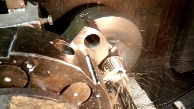 Нарезание конической замковой резьбы инструментом Искар смотреть онлайн