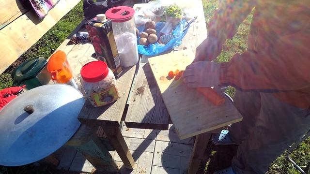 Уха простой рецепт рыбного супа из семги в казане на природе. Еда домашняя смотреть онлайн