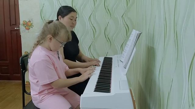 Экспериментальный урок. Ансамблевое музицирование на уроках фортепиано смотреть онлайн