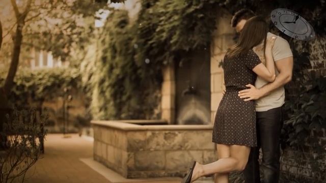 Молодой учительнице старшие коллеги читали нравоучения. А когда педсостав собрался на вечеринке... смотреть онлайн