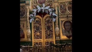 Храм Троицы в листах