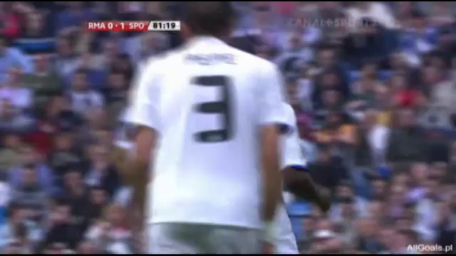 Kibice Sportingu Gijon na Bernabeu смотреть онлайн